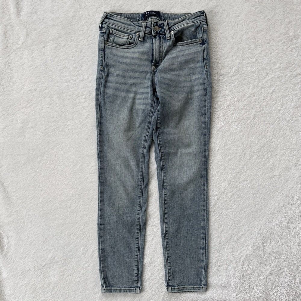 Gap Factory Women’s Universal Skinny Jeans Mid Rise Size 2/26 Light Blue Wash